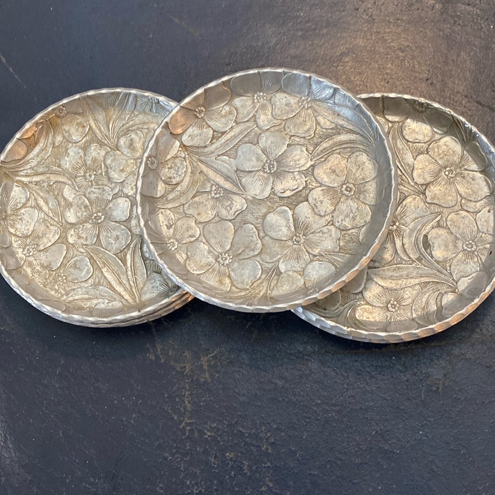 Set 7 Hammered Aluminum Coasters Floral Vintage MCM Hand Forged Everlast